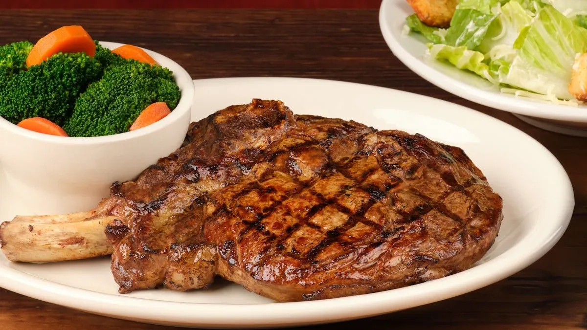 The Best Steak at Texas Roadhouse, Ranked