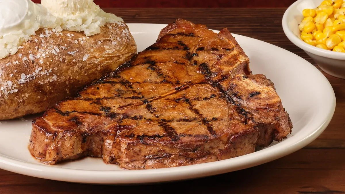 Does Texas Roadhouse Take Reservations? Waitlist Explained